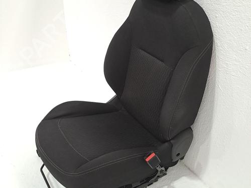 Right front seat PEUGEOT 208 I (CA_, CC_) 1.6 HDi / BlueHDi 75 | BP24466850C16 