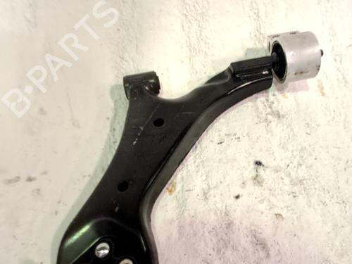 Used Left front suspension arm CHEVROLET CAPTIVA (C100, C140) 2.0 D 4WD (150 hp) 31701285