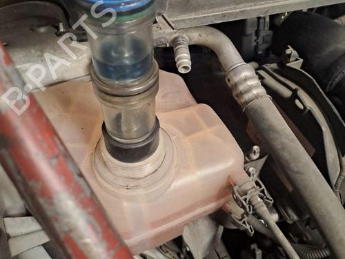 Motor FORD TRANSIT COURIER B460 Box Body/MPV 1.5 TDCi (75 hp) 27673063