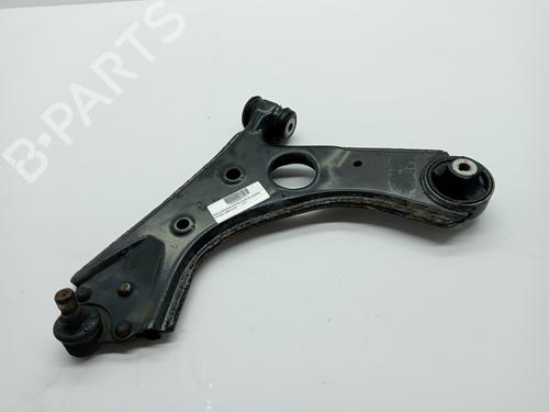Used Left front suspension arm FIAT 500L (351_, 352_) 0.9 (199LYC1B) (105 hp) 23341470