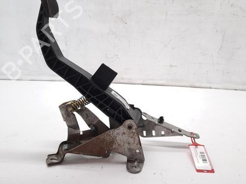 Used Clutch pedal FORD FOCUS III 1.5 TDCi (120 hp) 26574669