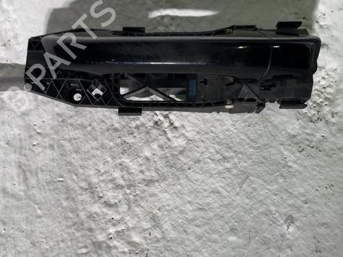 Used Rear left exterior door handle Rear left exterior door handle VW GOLF VI (5K1) 1.6 TDI (90 hp) 33764775 33764775