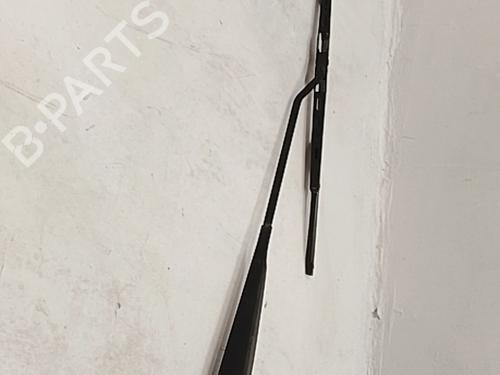 front-windshield-wiper-arm-nissan-pick-up-d22-1997-37794187 main image