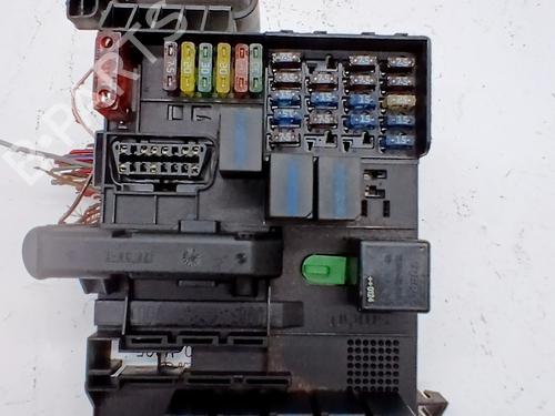 Used Fuse box Fuse box 39401596 39401596