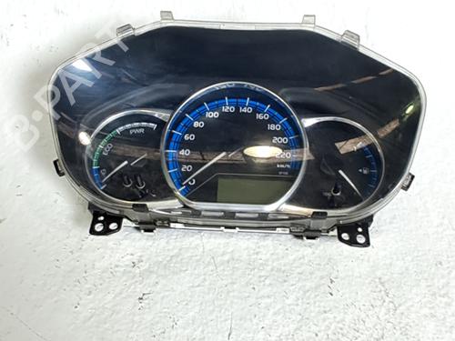 Used Instrument cluster TOYOTA YARIS (_P13_) 1.5 Hybrid (NHP130_, NHP130) (101 hp) 30921344