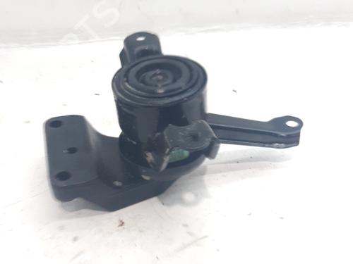 Used Engine mount Engine mount KIA STONIC (YB) 1.0 T-GDi Eco-Dynamics+ (101 hp) 34341972 34341972