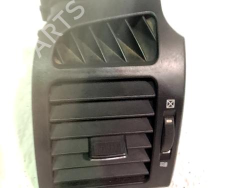 Grille d'aération CHEVROLET CAPTIVA (C100, C140) 2.0 D 4WD (150 hp) 31701340