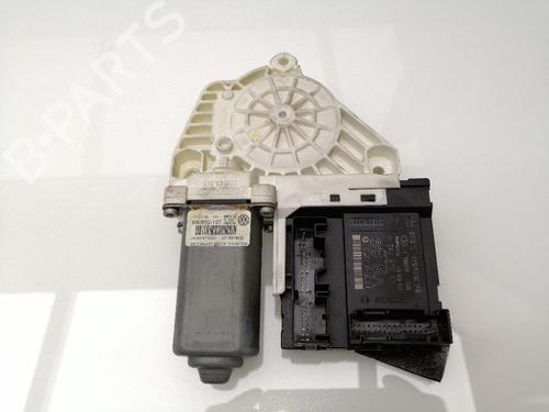 Portierruitmotor rechtsvoor VW PASSAT B6 (3C2) 1.9 TDI (105 hp) 25346703