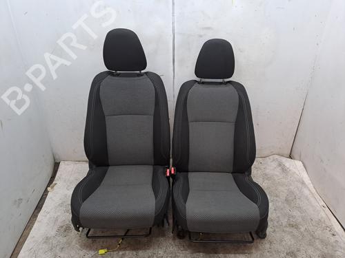 Used Seats set TOYOTA YARIS (_P13_) 1.5 Hybrid (NHP130_, NHP130) (101 hp) 23366049