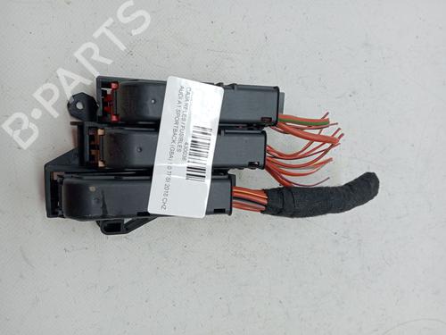Used Fuse box AUDI A1 Sportback (8XA, 8XF) 1.0 TFSI (95 hp) 23352658