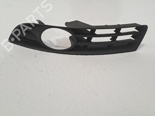 Used Left front fog light VW PASSAT B5.5 (3B3) 2.0 (115 hp) 24587378