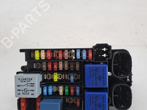 Used Fuse box RENAULT MEGANE III Hatchback (BZ0/1_, B3_) 1.2 TCe (BZ2B, BZ11) (116 hp) 26538768
