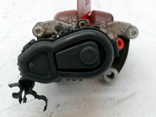 Høyre bremsecaliper bak Høyre bremsecaliper bak MERCEDES-BENZ A-CLASS (W176) A 200 CDI (176.001) (136 hp) 39741777 39741777
