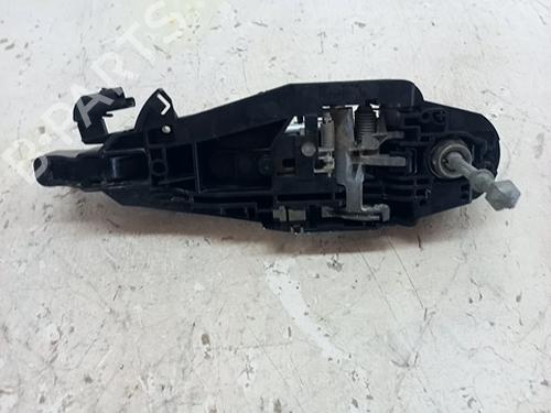 Used Front left exterior door handle OPEL CORSA F (P2JO) 1.2 (68) (101 hp) 30452314