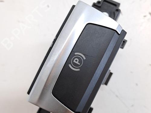 Used Electric handbrake PEUGEOT 308 II (LB_, LP_, LW_, LH_, L3_) 1.2 THP 130 (131 hp) 27672811