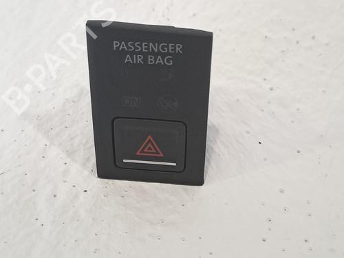Used Warning switch VW GOLF VII (5G1, BQ1, BE1, BE2) 1.4 TSI (125 hp) 26381441