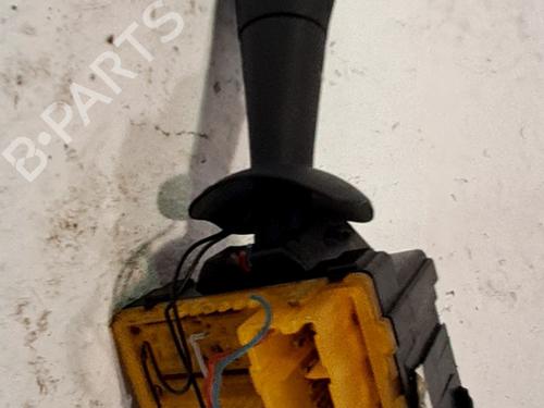 Steering column stalk RENAULT TWINGO III (BCM_, BCA_) 0.9 TCe 90 (BCM9, BCM2) | BP33765719I23 - Image 2