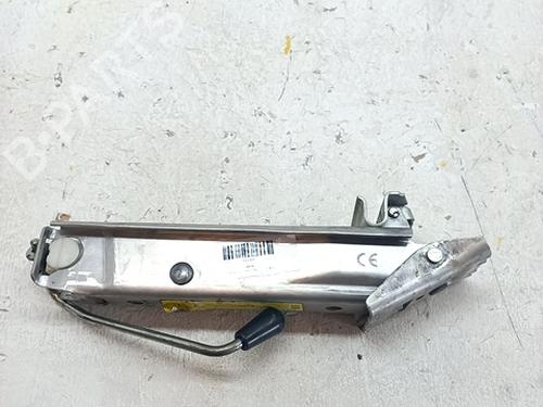 Jack Kit VW POLO IV (9N_, 9A_) 1.4 TDI | BP29558560C119 