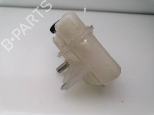 Used Expansion tank TOYOTA YARIS (_P13_) 1.5 Hybrid (NHP130_, NHP130) (101 hp) 24329246