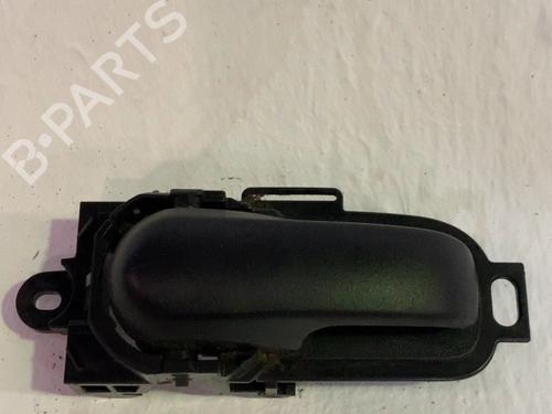 Used Front right interior door handle Front right interior door handle 37224153 37224153