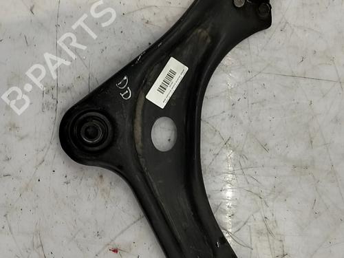 Used Right front suspension arm PEUGEOT 208 Hatchback Van (CR_) 1.2 VTI 82 / PureTech 82 (CRHMZ6, CRHMRP) (82 hp) 32014352