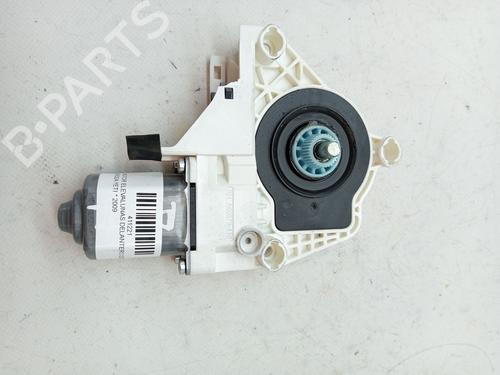 Moteur de lève-vitre avant gauche SKODA YETI (5L) 1.2 TSI (105 hp) 25457081