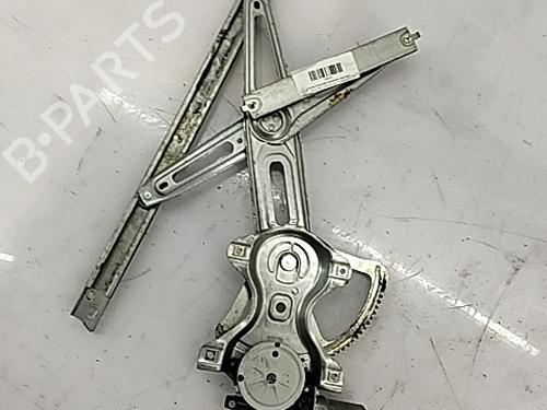 Rudehejsemotor forskærm venstre TOYOTA YARIS (_P13_) 1.5 (NSP131_) (112 hp) 30655791