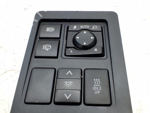 Used Switch Switch TOYOTA LAND CRUISER PRADO (_J15_) 2.8 D-4D (GDJ150_, GDJ155_, GDJ150, GDJ151) (177 hp) 40548452 40548452