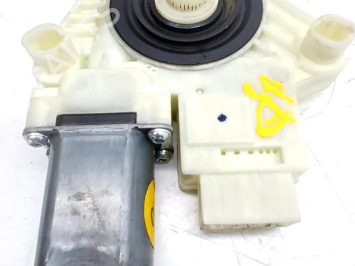 right-rear-window-motor-vw-golf-vii-5g1-bq1-be1-be2-2012-2013-2014-2015-2016-2017-2018-2019-2020-2021-33772005 main image