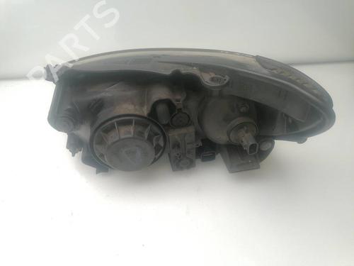 Right headlight KIA CERATO I Hatchback (LD) 2.0 CRDi | BP24426277C29 