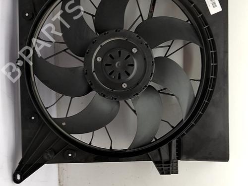 Used Radiator fan Radiator fan VOLVO XC90 I (275) D5 AWD (185 hp) 33871203 33871203