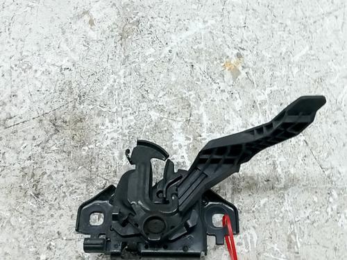 hood-lock-renault-arkana-i-lcm_-ldn_-2019-37590559 main image