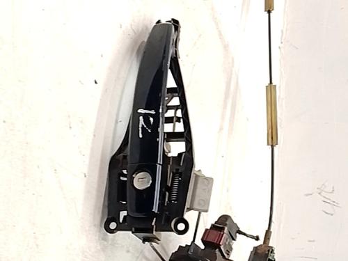 Used Front left exterior door handle Front left exterior door handle 36666028 36666028