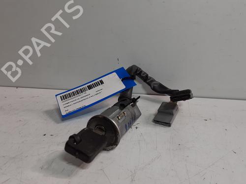 Used Ignition barrel RENAULT RAPID Box Body/MPV (F40_, G40_) 1.4 (F402) (58 hp) 25460650
