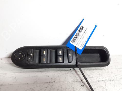 Used Left front window switch PEUGEOT 407 (6D_) 2.0 HDi 135 (6DRHRH, 6DRHRE, 6DRHRG, 6DRHRJ) (136 hp) 26539334