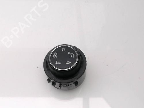 Used Switch PEUGEOT 2008 I (CU_) 1.5 BlueHDI 100 (102 hp) 23940552