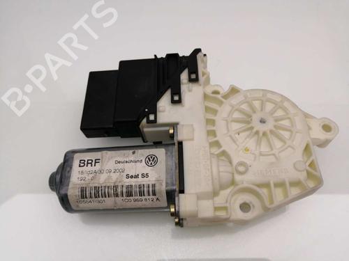 Used Right rear window motor SEAT LEON (1M1) 1.9 TDI (150 hp) 23383813
