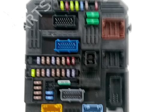 Used Fuse box Fuse box CITROËN JUMPY III Van (V_) 2.0 BlueHDi 145 4x4 (144 hp) 35752544 35752544