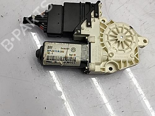 Vindusheismotor høyre bak SEAT TOLEDO II (1M2) 1.9 TDI (90 hp) 30696636