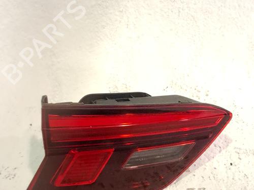 Feu de coffre gauche VW TIGUAN (5N_) 2.0 TDI 4motion (150 hp) 31210742