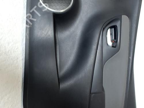 Forreste højre beklædning TOYOTA YARIS (_P13_) 1.5 Hybrid (NHP130_, NHP130) (101 hp) 31210722