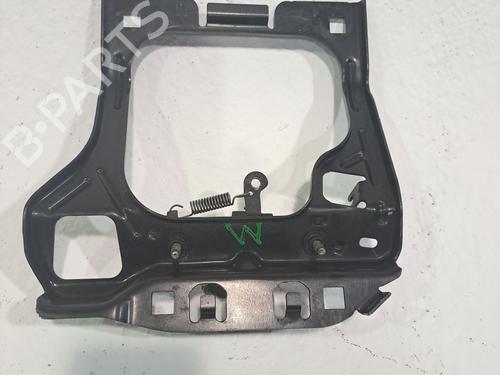 Hood lock PEUGEOT 208 I (CA_, CC_) 1.2 VTI 82 | BP28141703C133