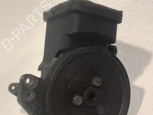 Réservoir de direction assistée SUZUKI VITARA (ET, TA, TD) 1.6 All-wheel Drive (TA, TA01, SE416) (80 hp) 32107657