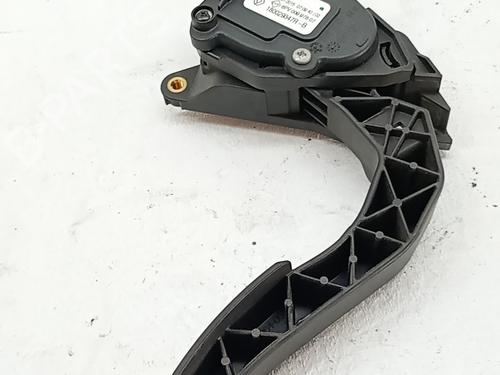 Pedal RENAULT CAPTUR I (J5_, H5_) 0.9 TCe 90 | BP39557100I4 - Image 3