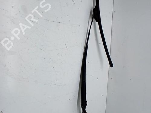 Used Front windshield wiper arm MAZDA 6 Saloon (GJ, GL) 2.2 D (GJ2FP) (150 hp) 30772239