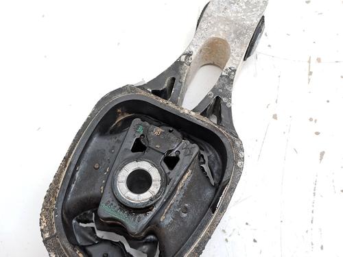 Used Engine mount PEUGEOT 2008 II (UD_, US_, UY_, UJ_, UR_, UC_) 1.2 PureTech 100 (USHNK) (101 hp) 27673098