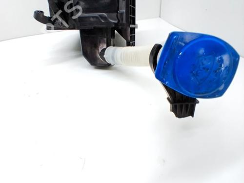 Windscreen washer tank SKODA FABIA III (NJ3) 1.0 | BP30920395C113