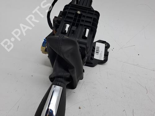 Used Gear lever FIAT CROMA (194_) 1.9 D Multijet (194AXC1B, 194AXC12) (150 hp) 23375258