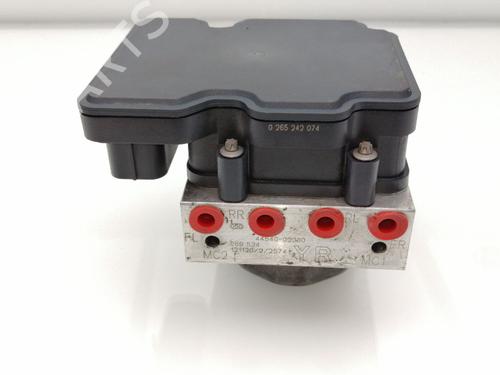 Used ABS pump TOYOTA AURIS (_E18_) 1.4 D-4D (NDE180_, NDE180R) (90 hp) 23419899