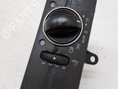 Used Headlight switch MERCEDES-BENZ E-CLASS (W211) E 220 CDI (211.008) (170 hp) 25248587